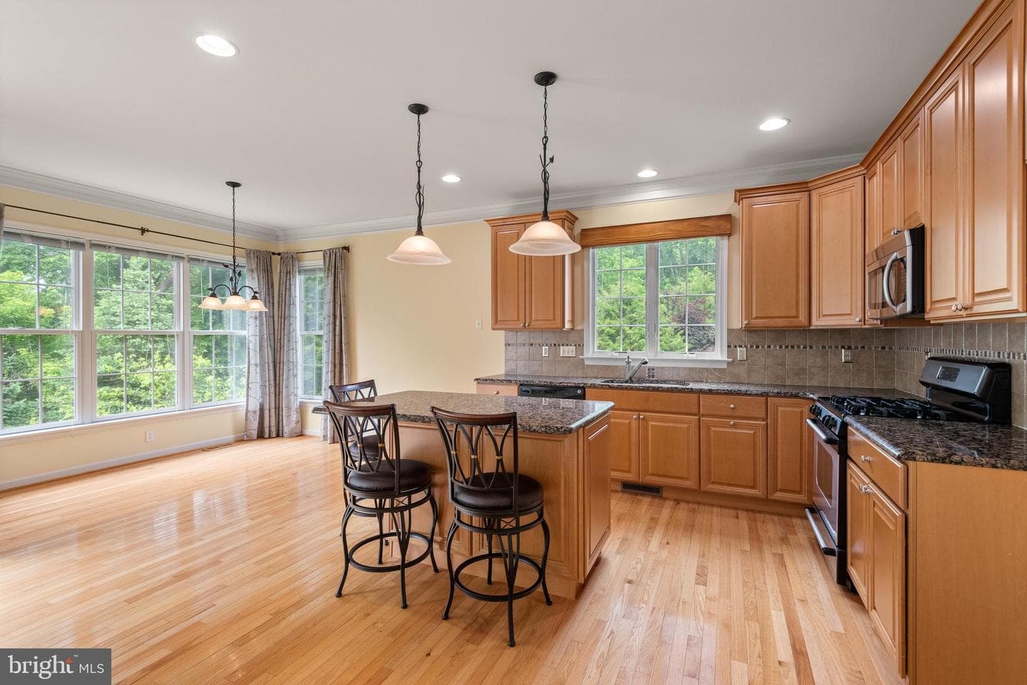 317 Hyde Park Road photo 9