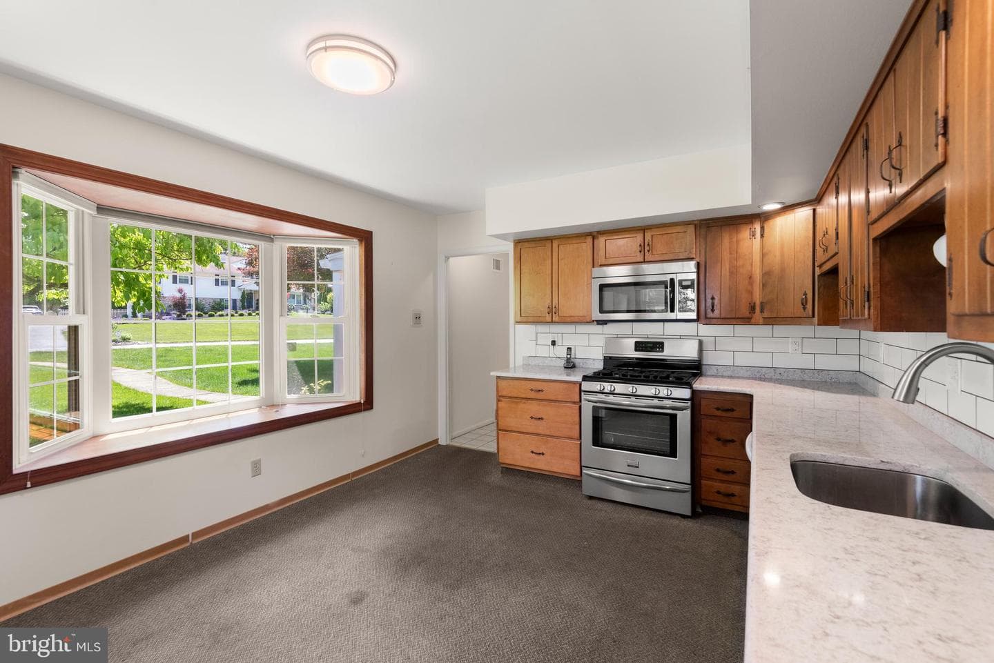 246 Friendship Drive photo 12