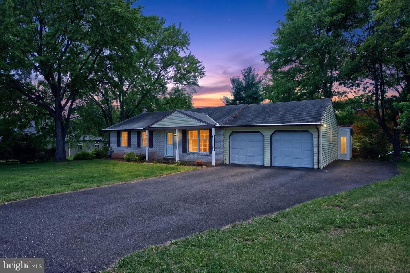 1155 Grandview Circle photo 1