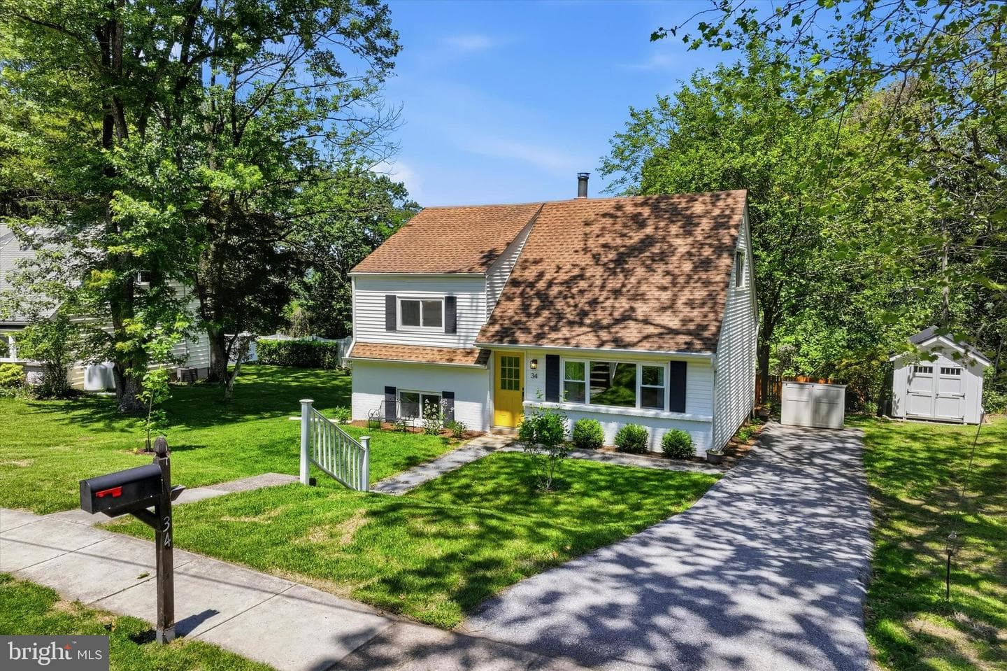 34 Sunset Dr photo 1