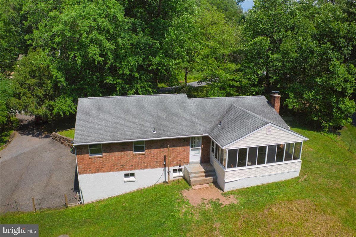 1199 Shenkel Road photo 9