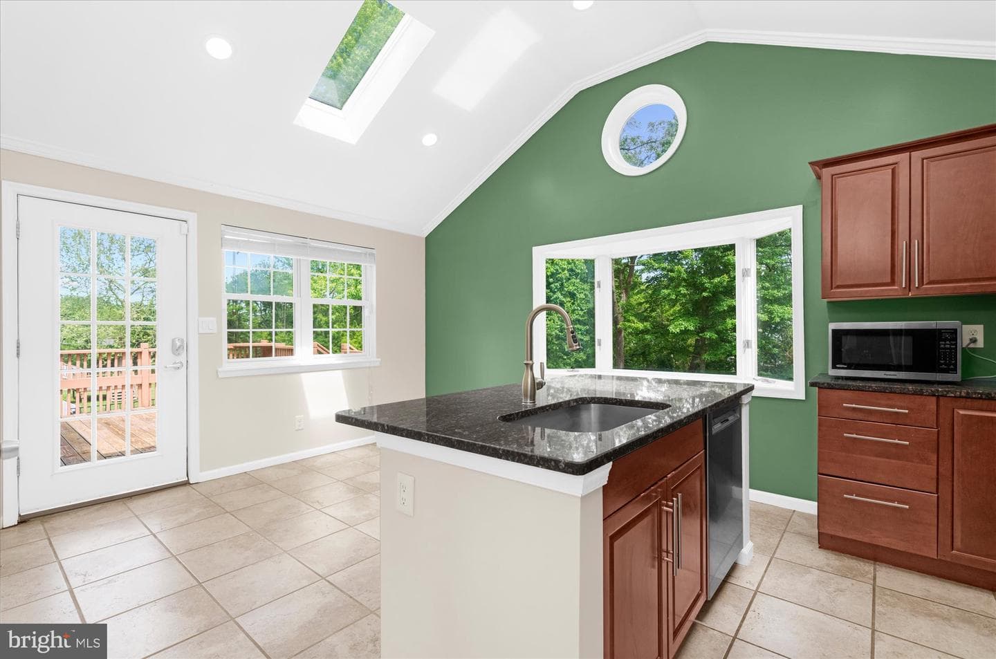 1249 W Evergreen Drive photo 7