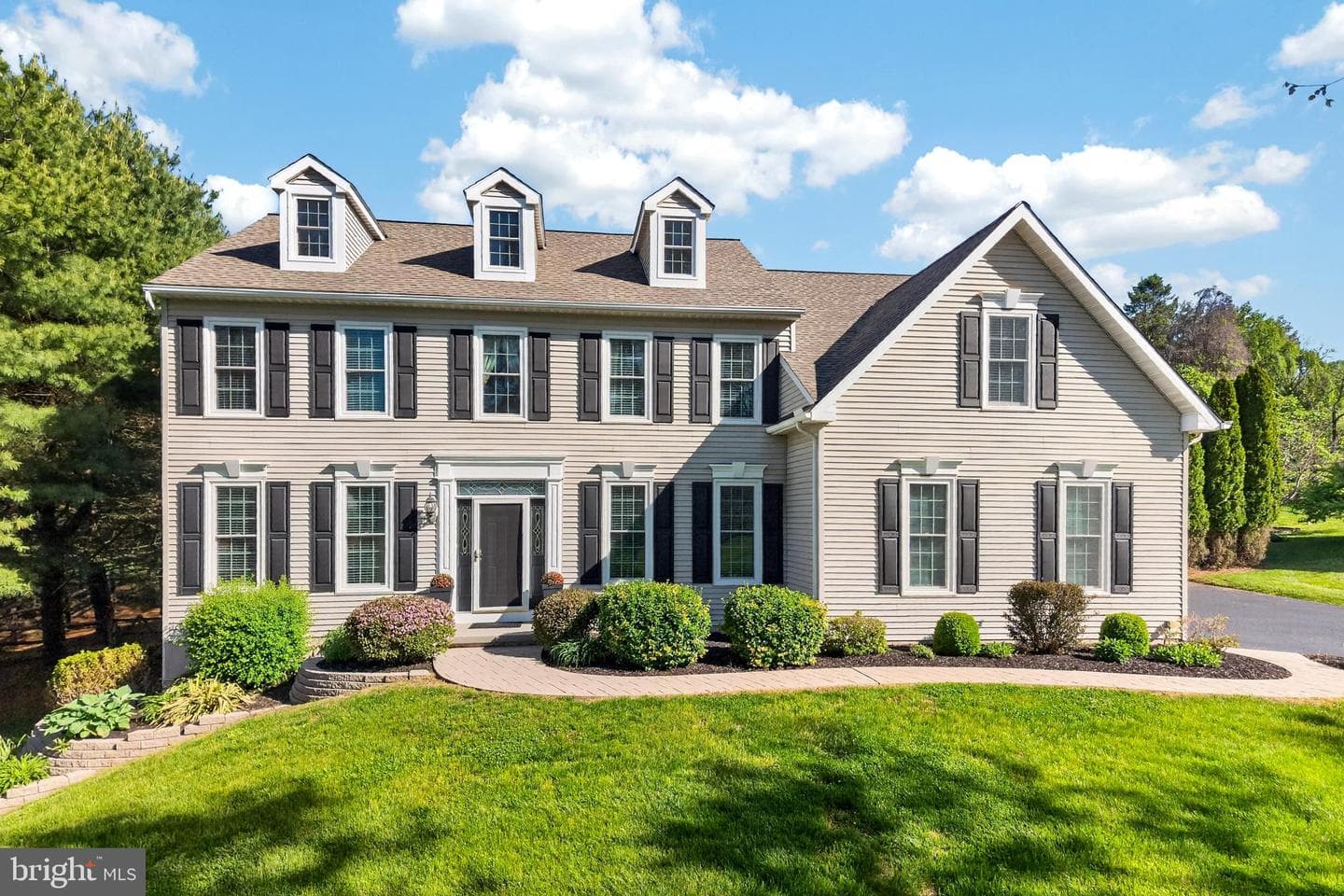 17 Oneida Court
