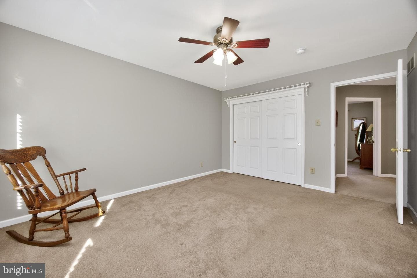 17 Oneida Court photo 33