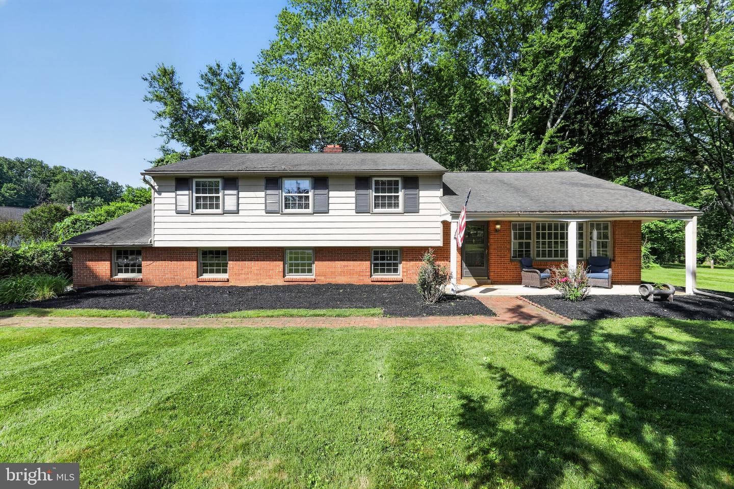 1043 Carolyn Drive