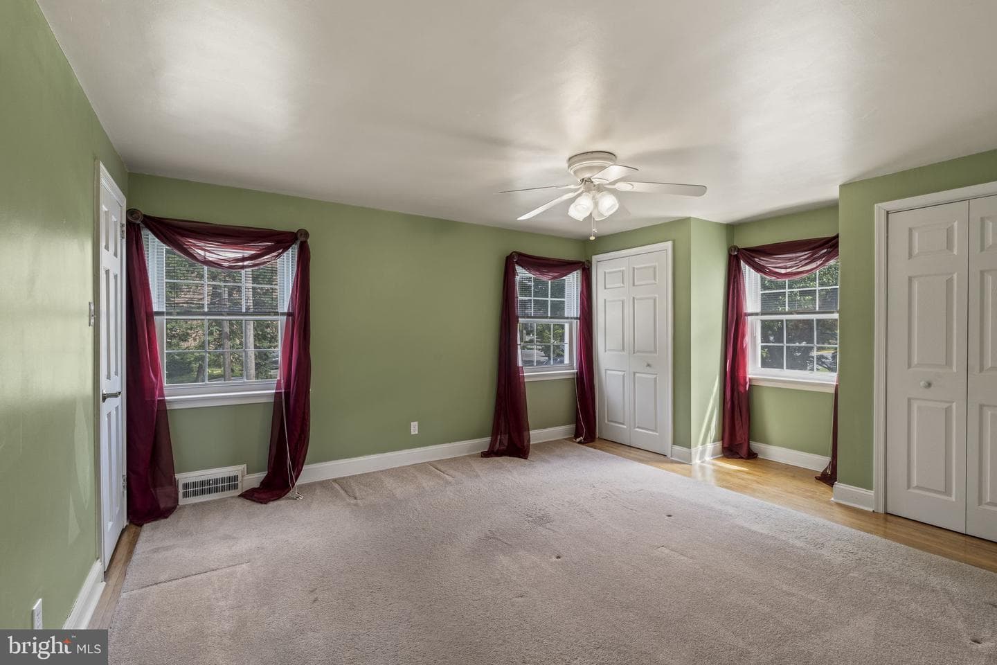 311 E Marshall Street photo 21