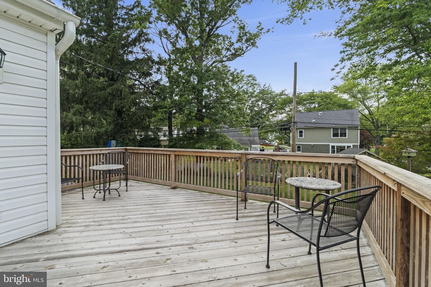 311 E Marshall Street photo 38
