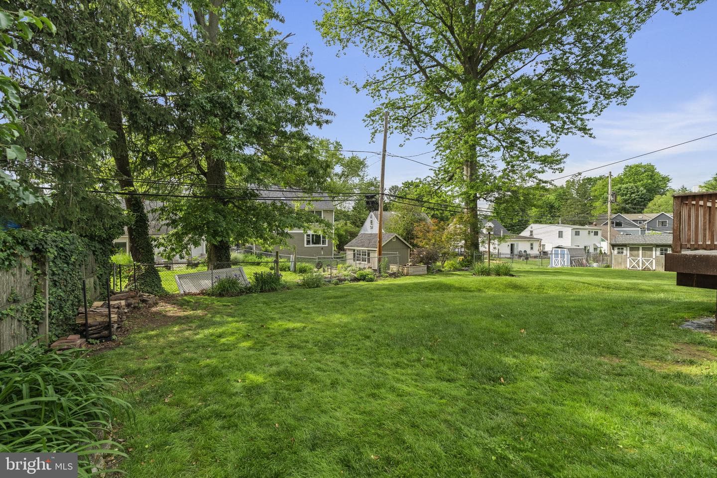 311 E Marshall Street photo 42