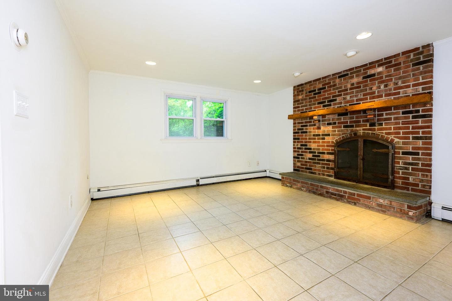 1304 Sherwood Drive photo 34