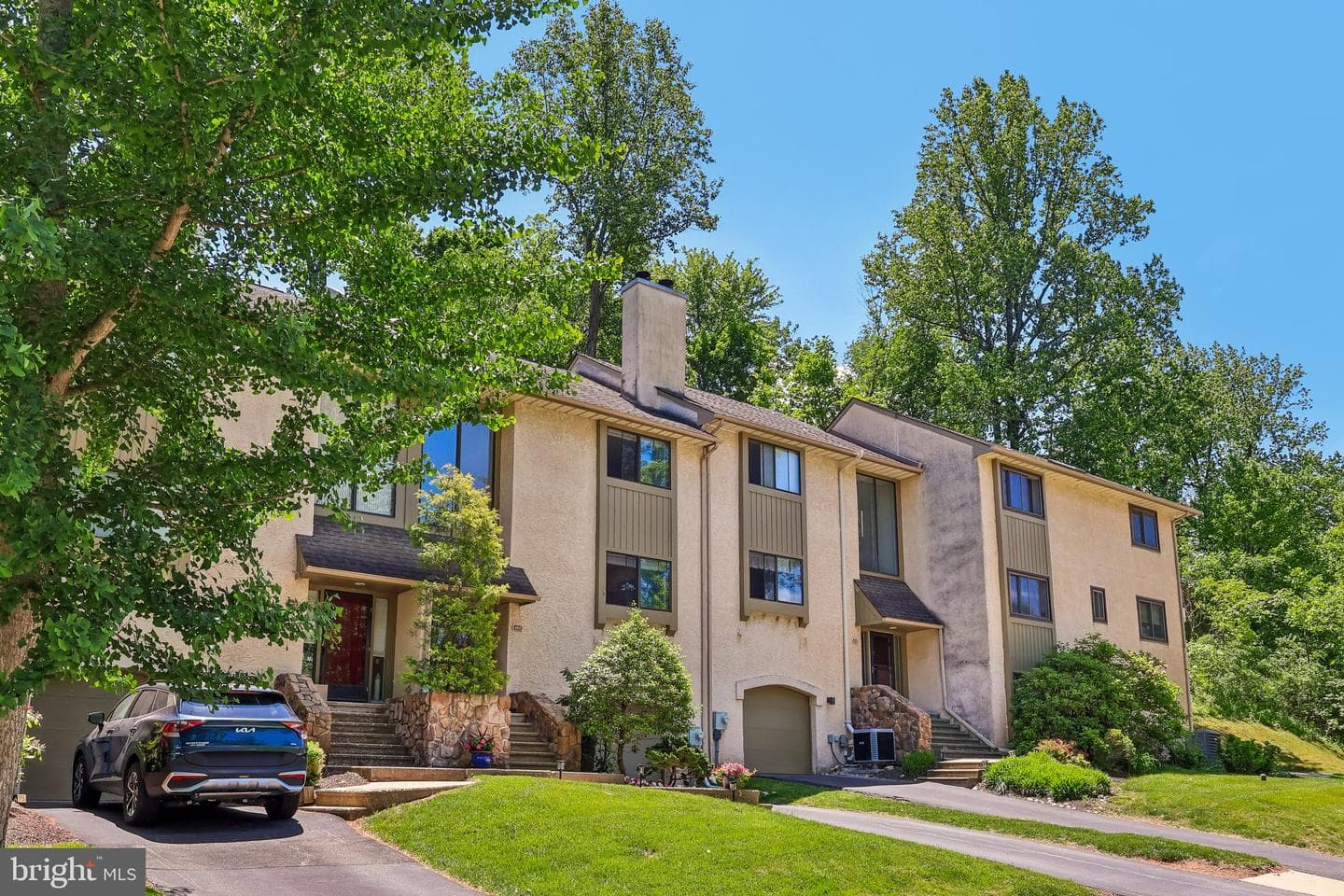 460 Lynetree Drive #21-C photo 4