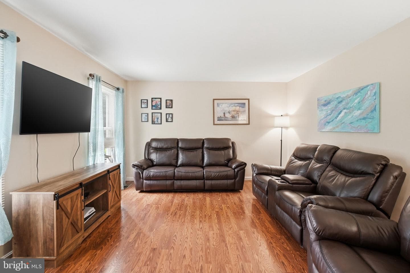 789 Ware Circle photo 7