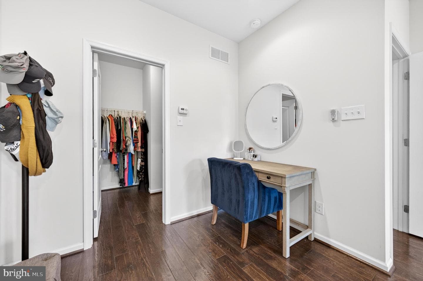 92 Spruce Alley photo 14