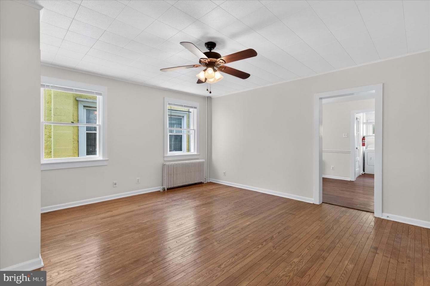 357 Emmett Street photo 12