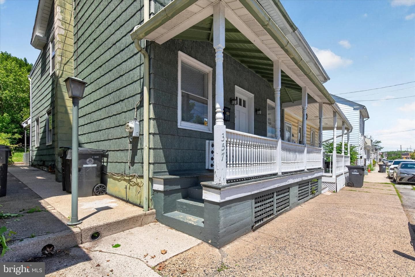 357 Emmett Street photo 2