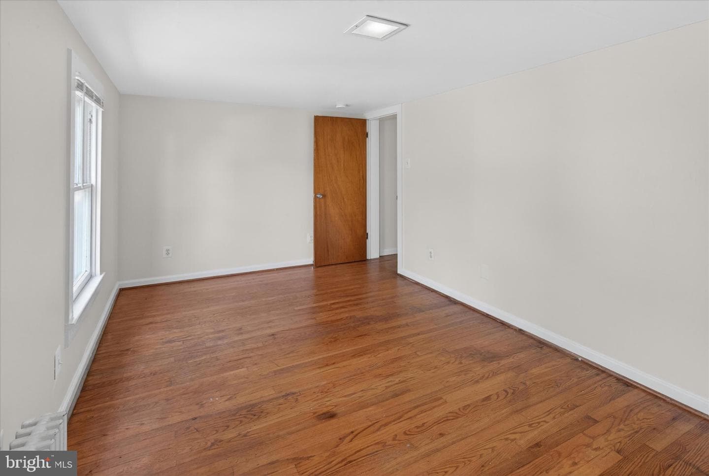 357 Emmett Street photo 20