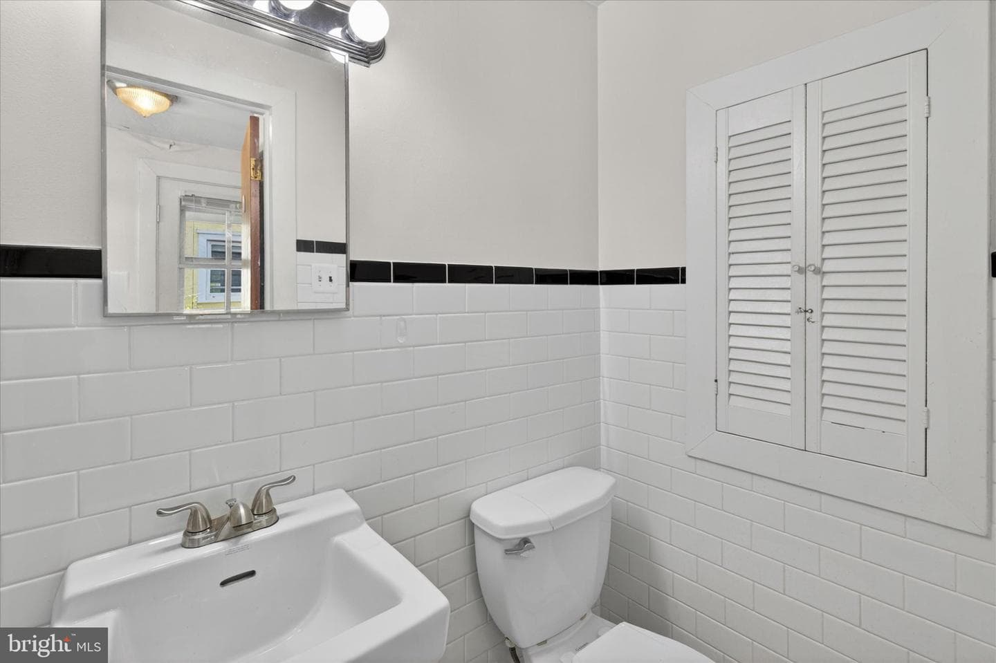 357 Emmett Street photo 28
