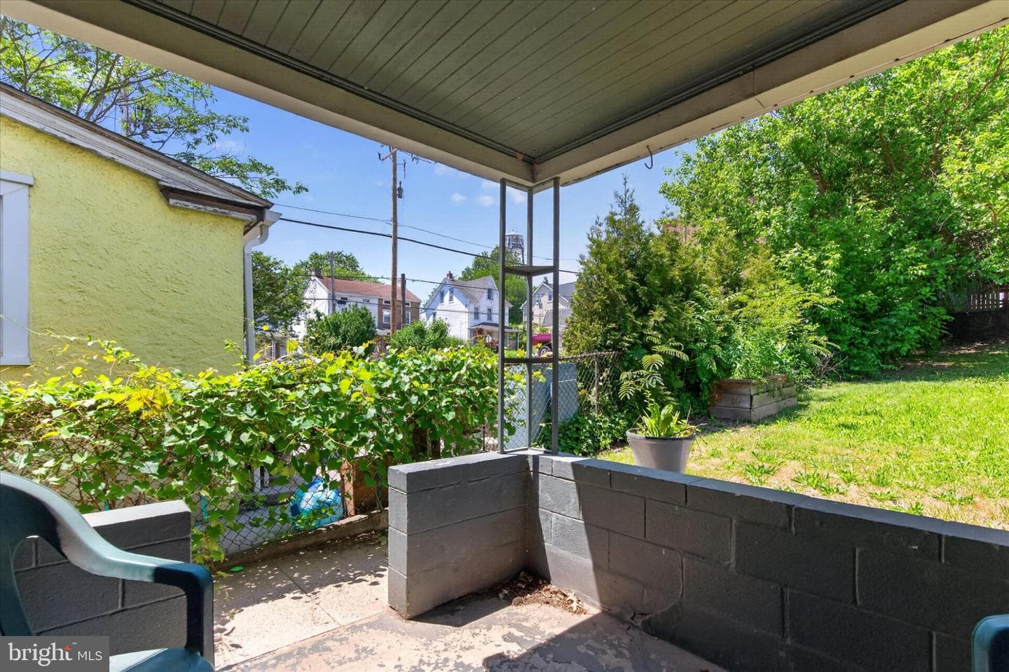 357 Emmett Street photo 31