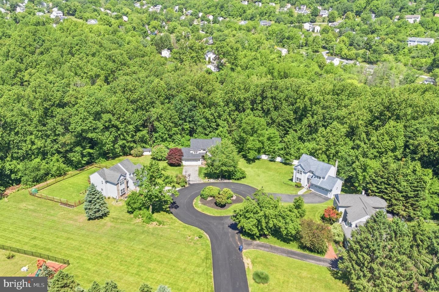 506 Augusta Drive photo 40