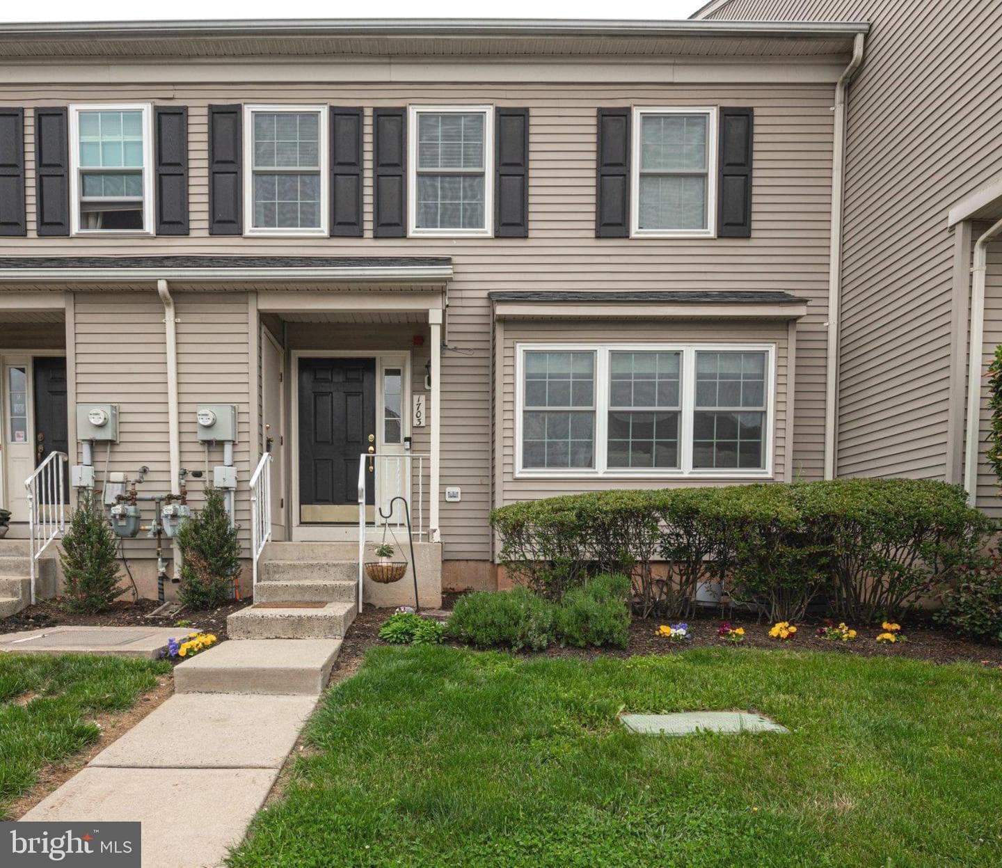 1703 Briarwood Ct # 1703 photo 1