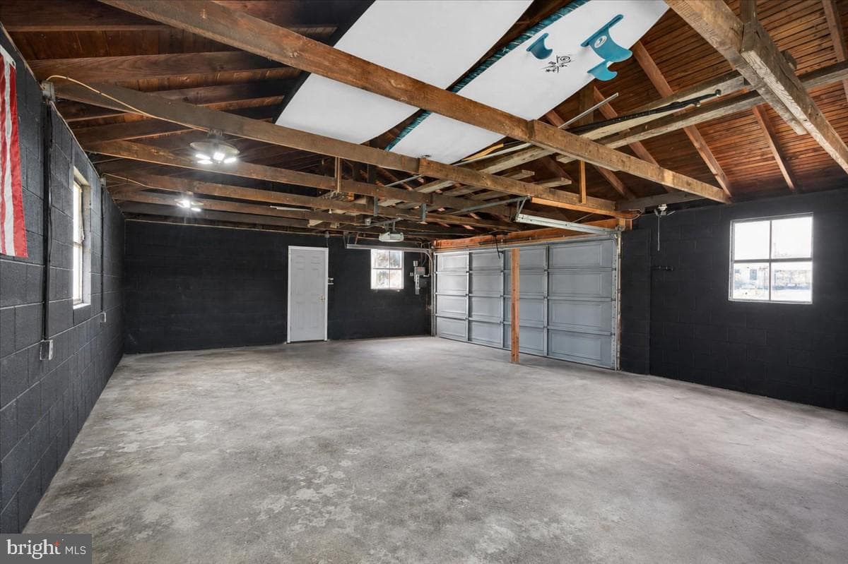 350 Milford Road photo 24