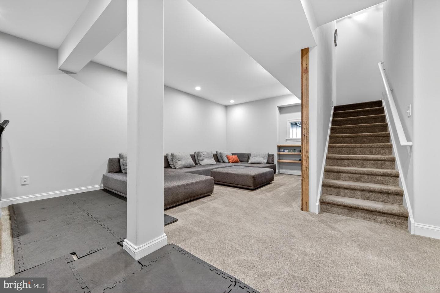 421 Waynebrook Drive photo 36