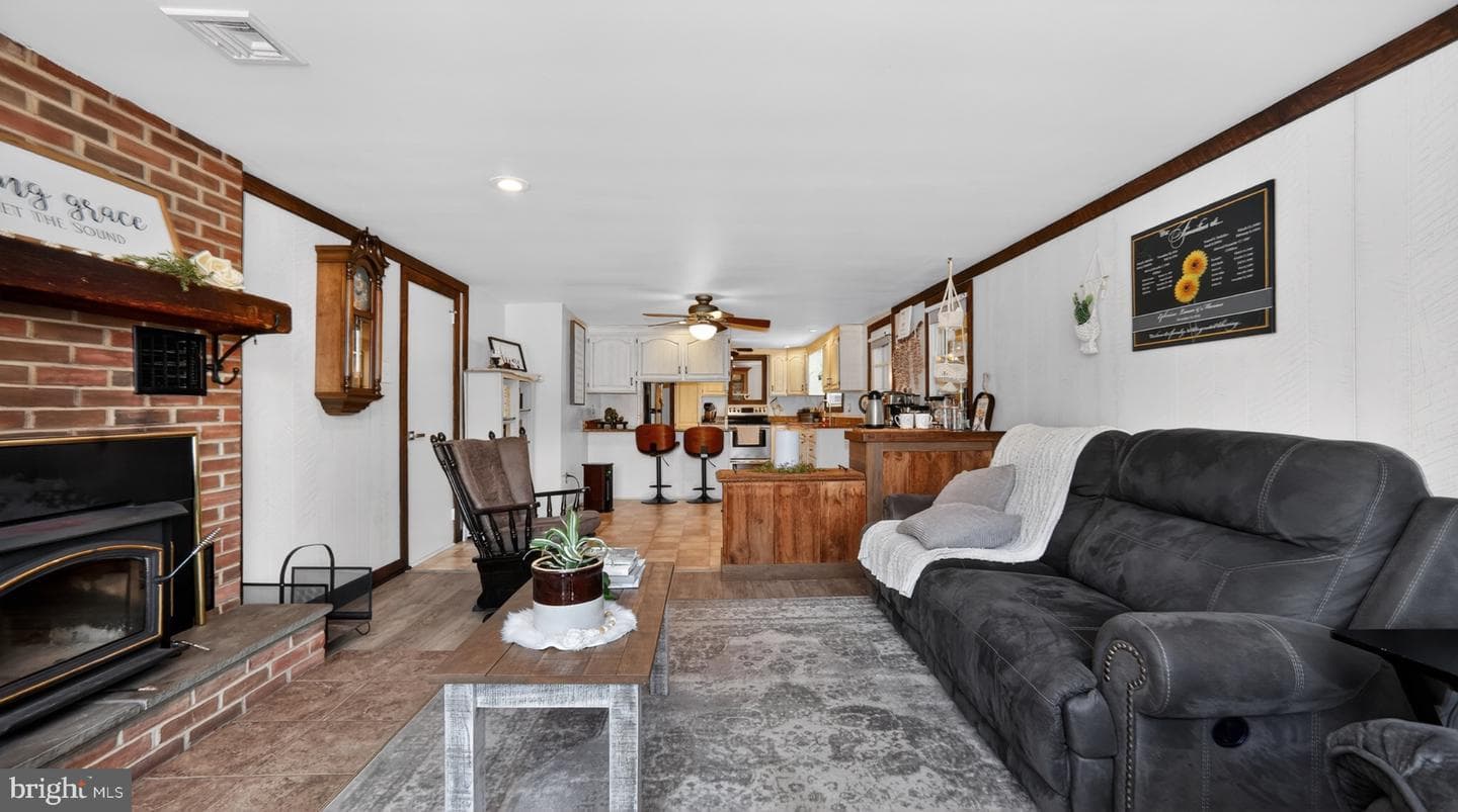 358 Lammey Rd photo 4