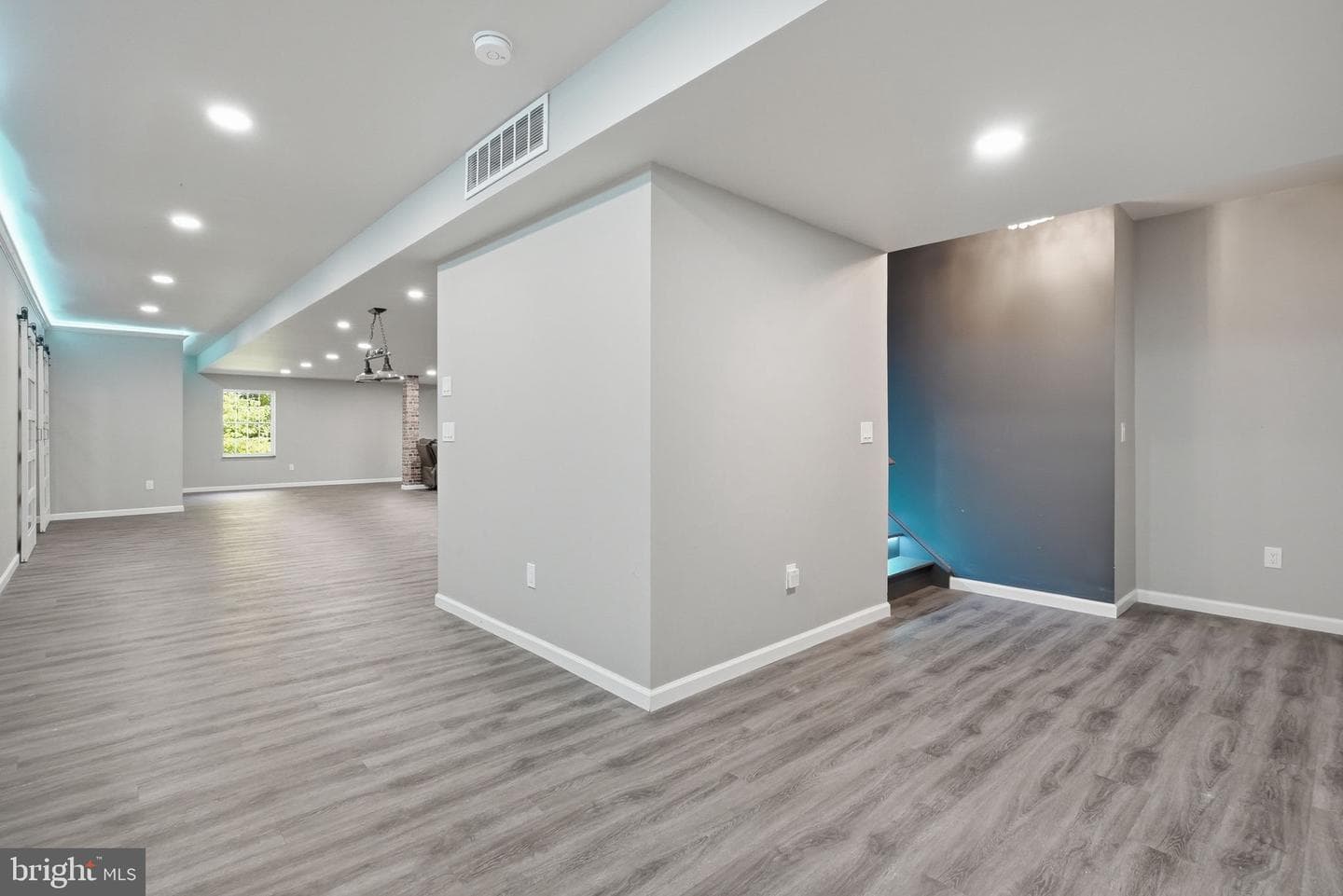 1344 Brownsville Road photo 32