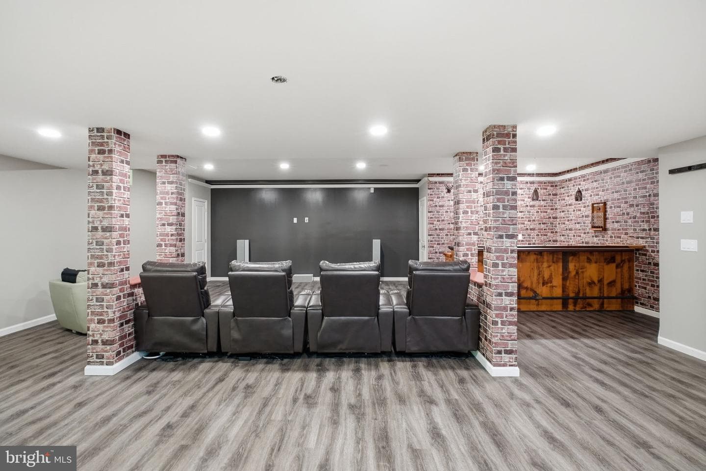 1344 Brownsville Road photo 33