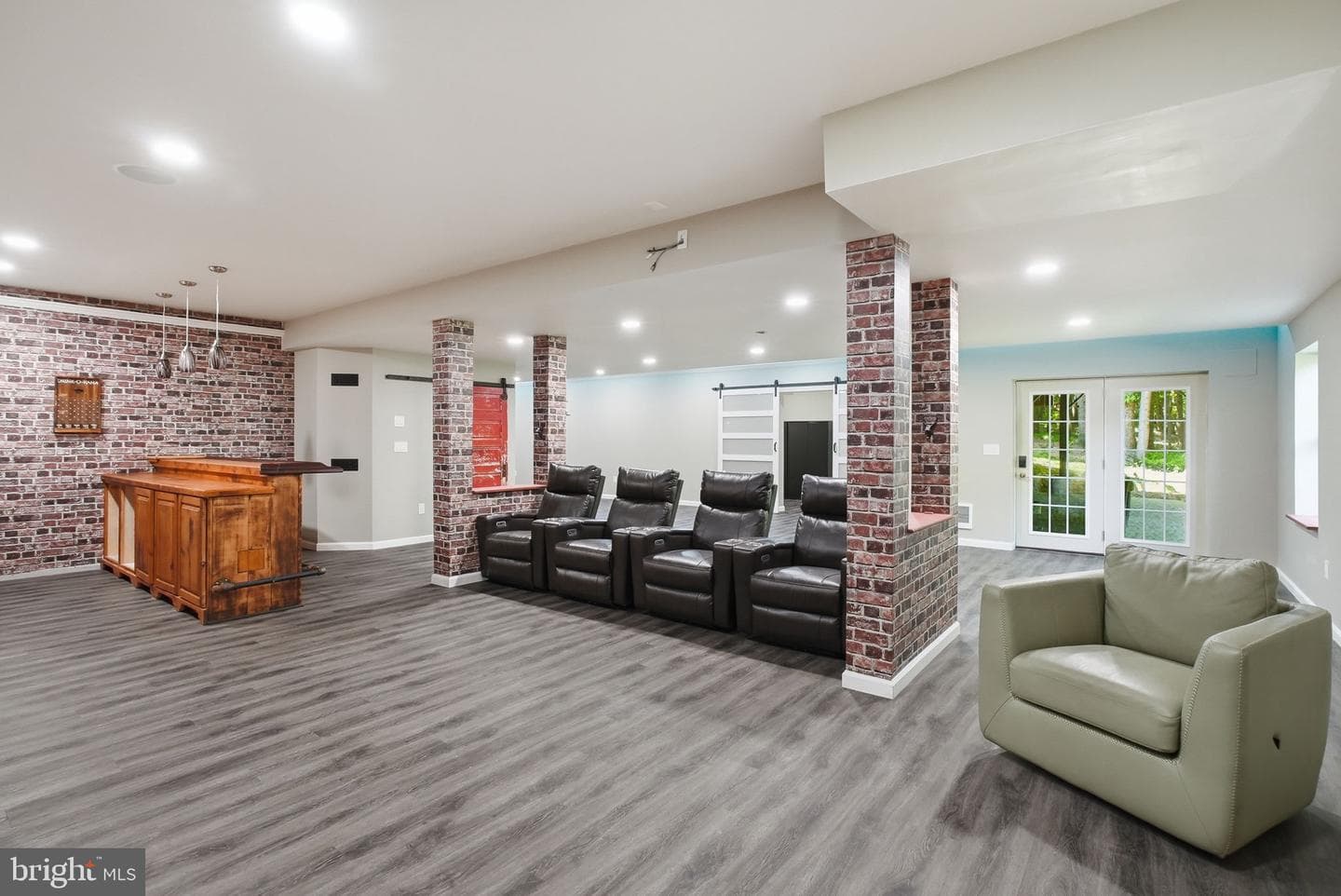 1344 Brownsville Road photo 35