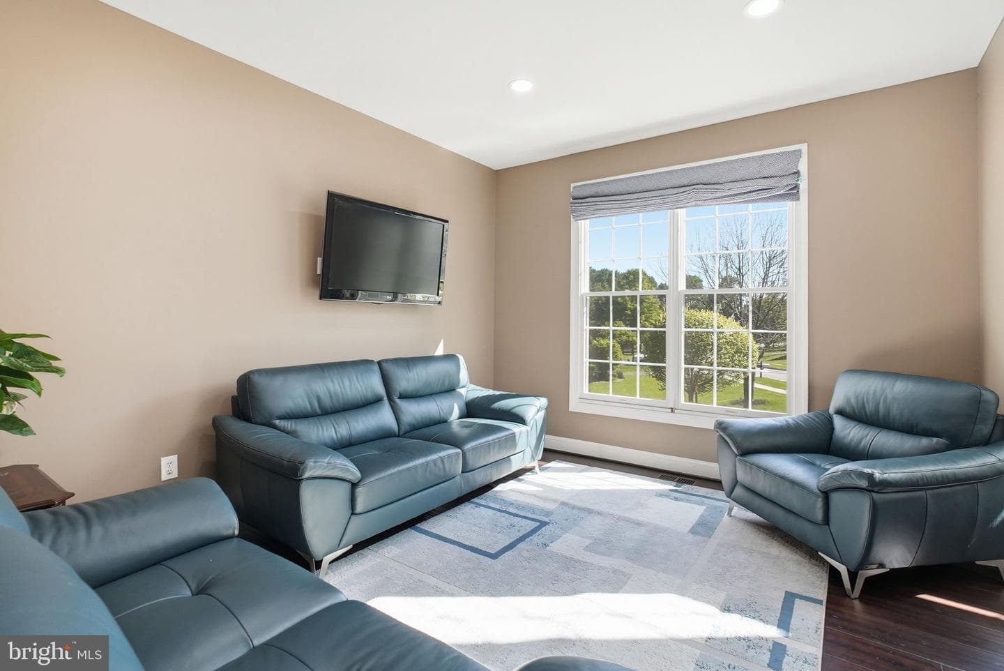 1344 Brownsville Road photo 6