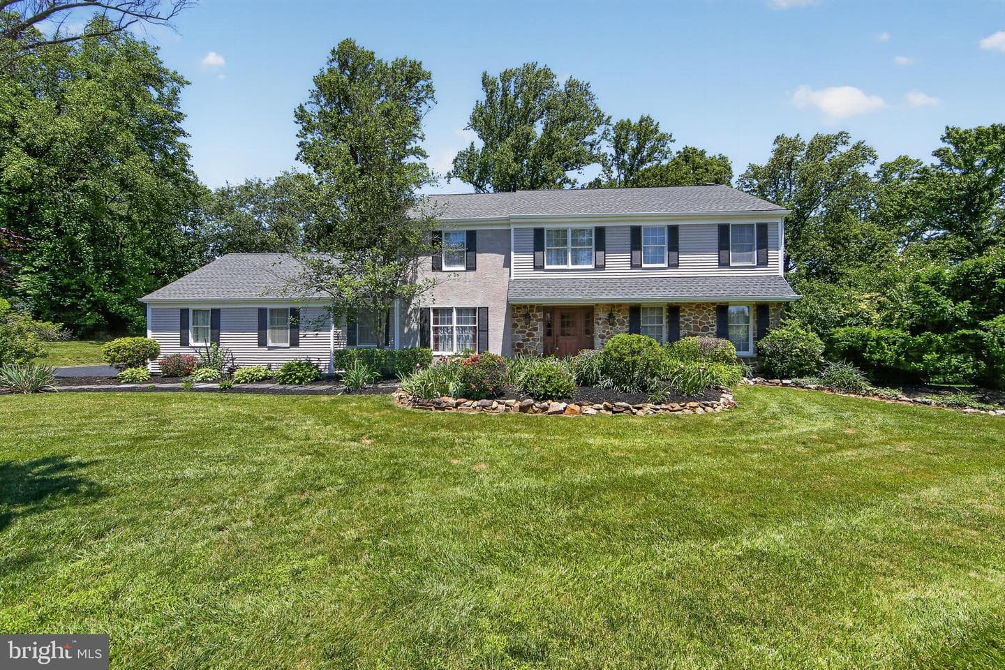 207 Whitestone Drive