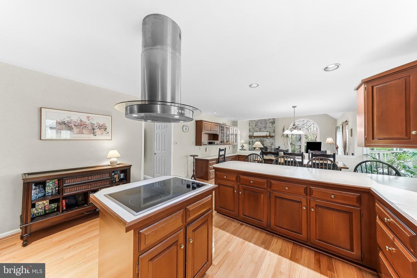 522 Ridge Drive photo 4