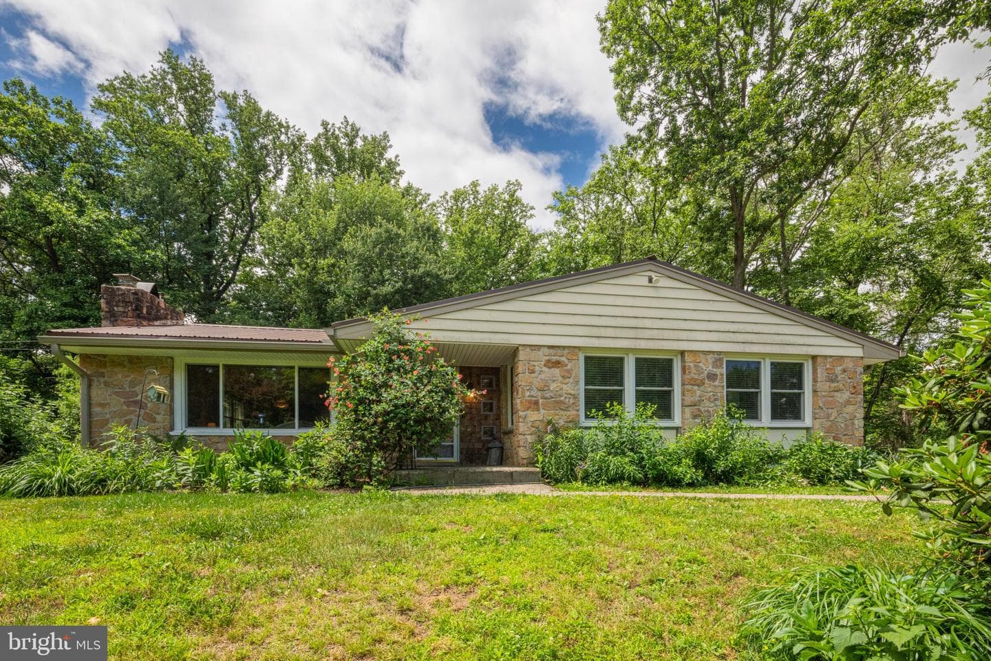 115 Merlin Road
