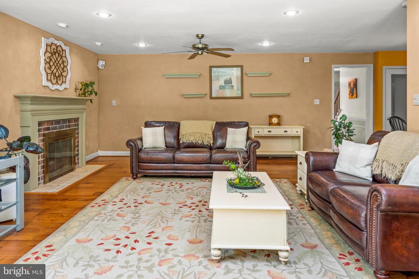 1109 Edward Lane photo 25