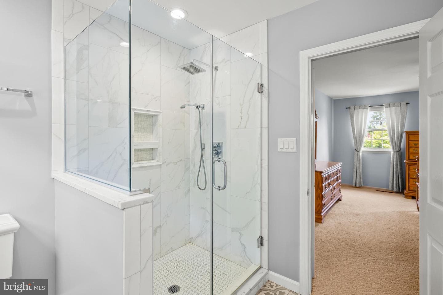 1109 Edward Lane photo 32