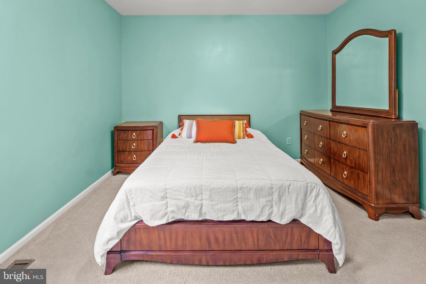 1109 Edward Lane photo 33