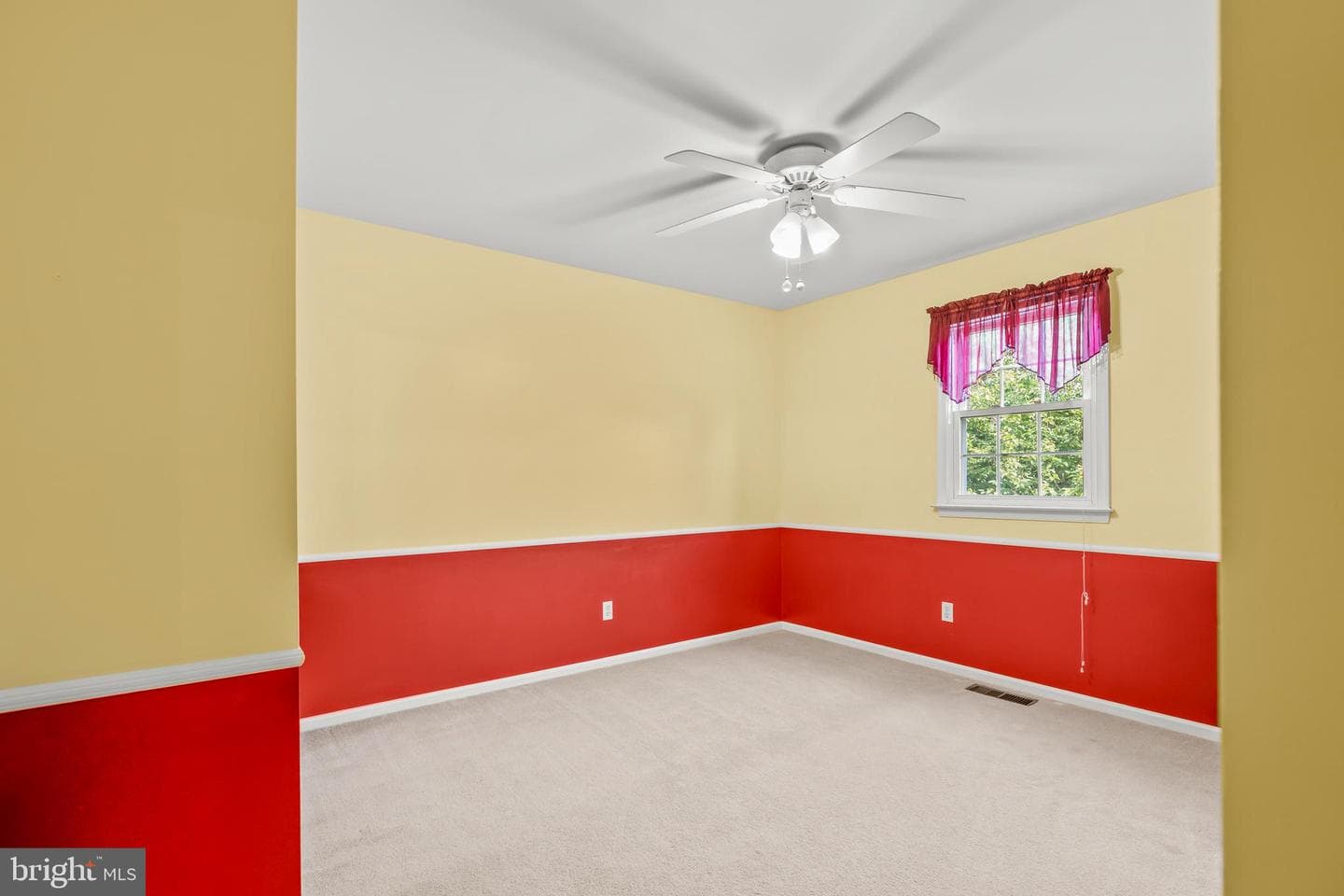 1109 Edward Lane photo 36