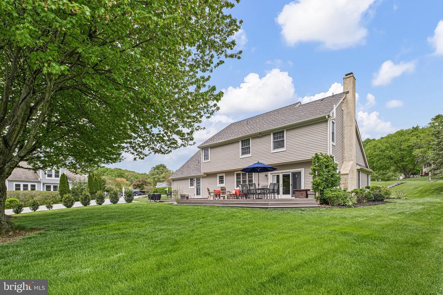 6 W Shore Court photo 32