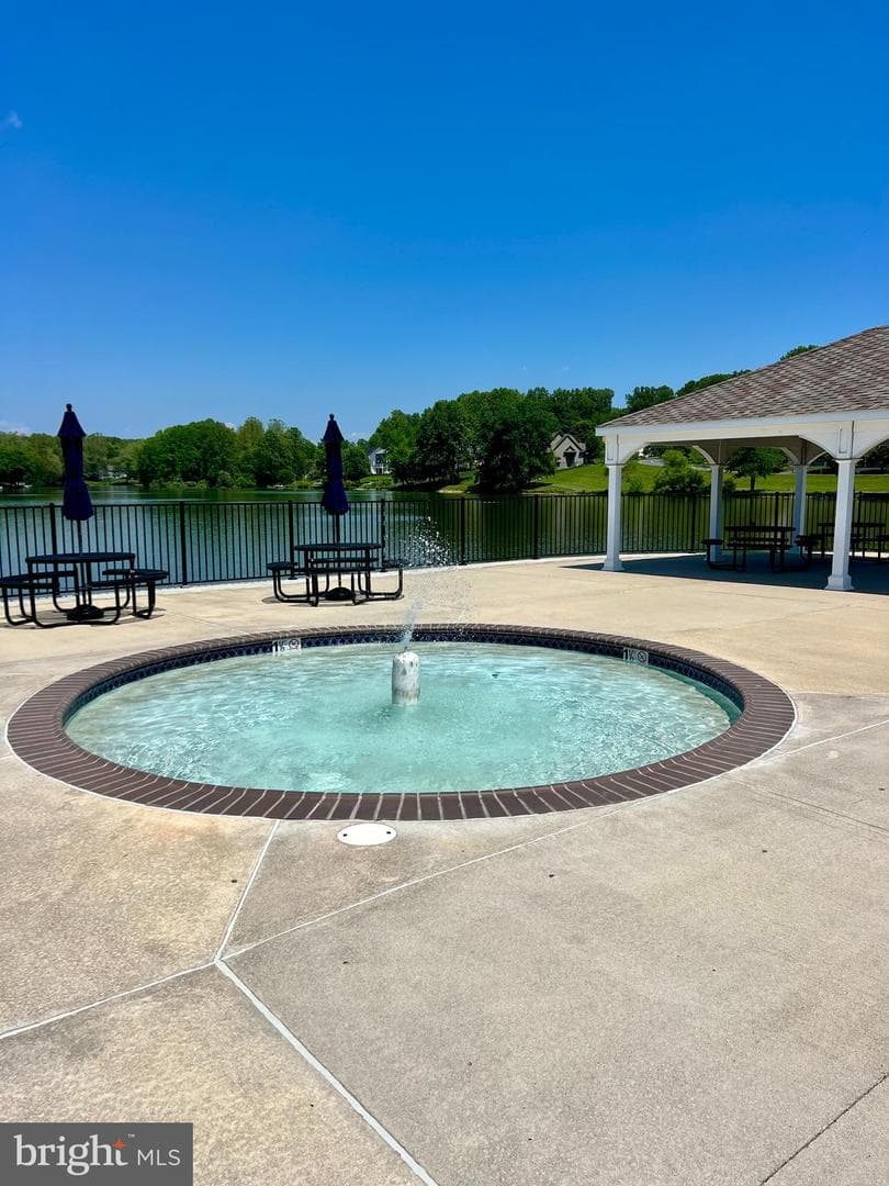 6 W Shore Court photo 42