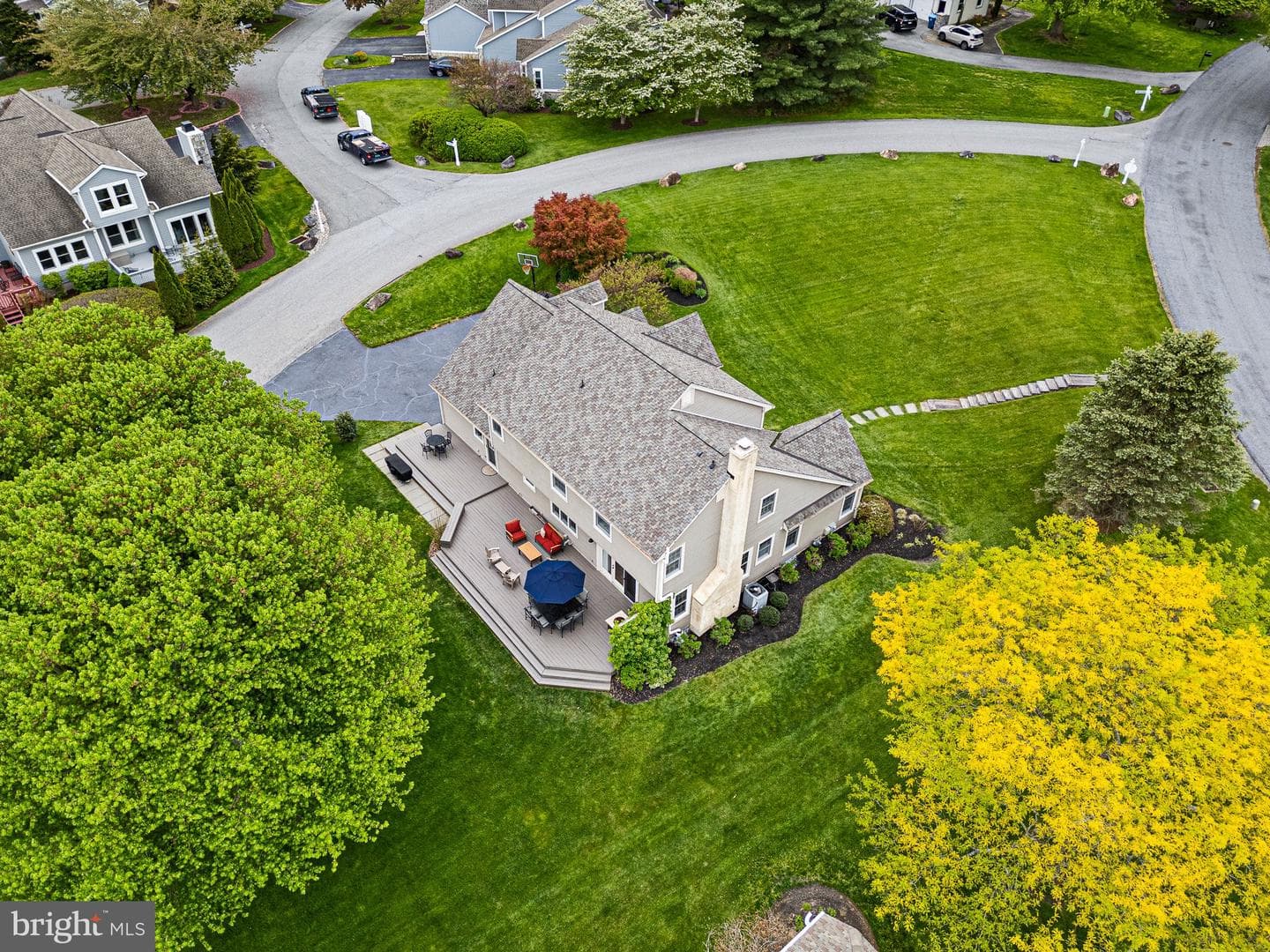 6 W Shore Court photo 53