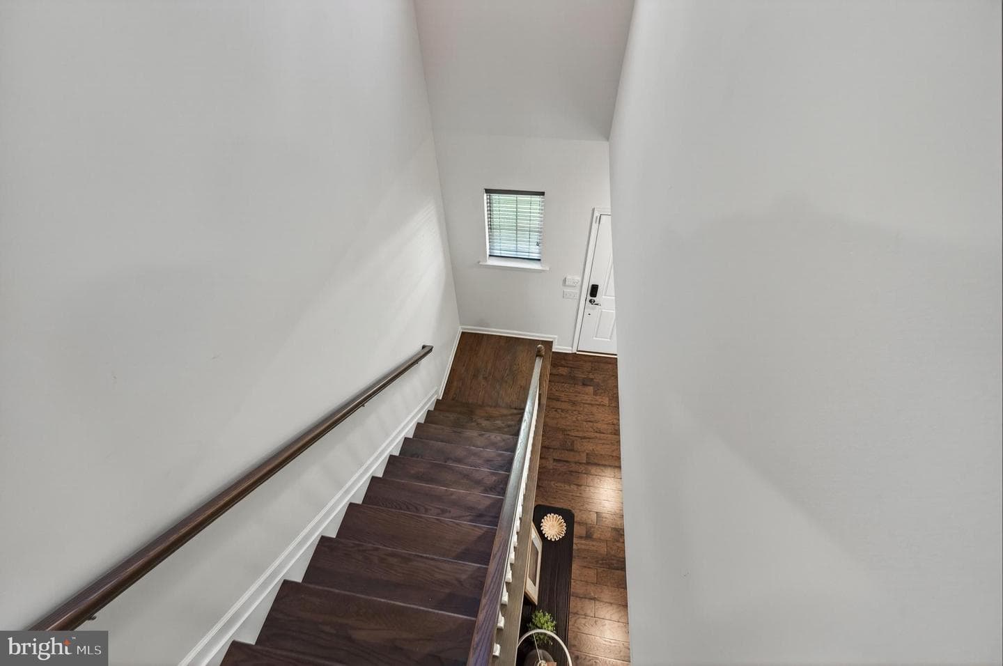 323 Stafford Court photo 32