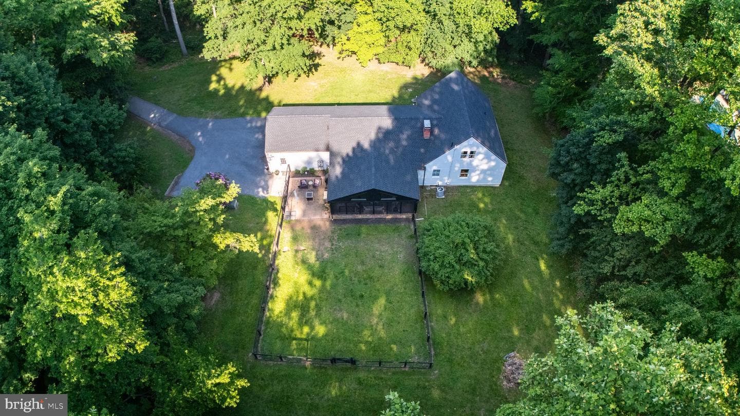2330 Horseshoe Trail photo 37