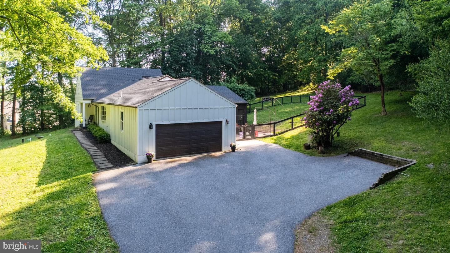 2330 Horseshoe Trail photo 40