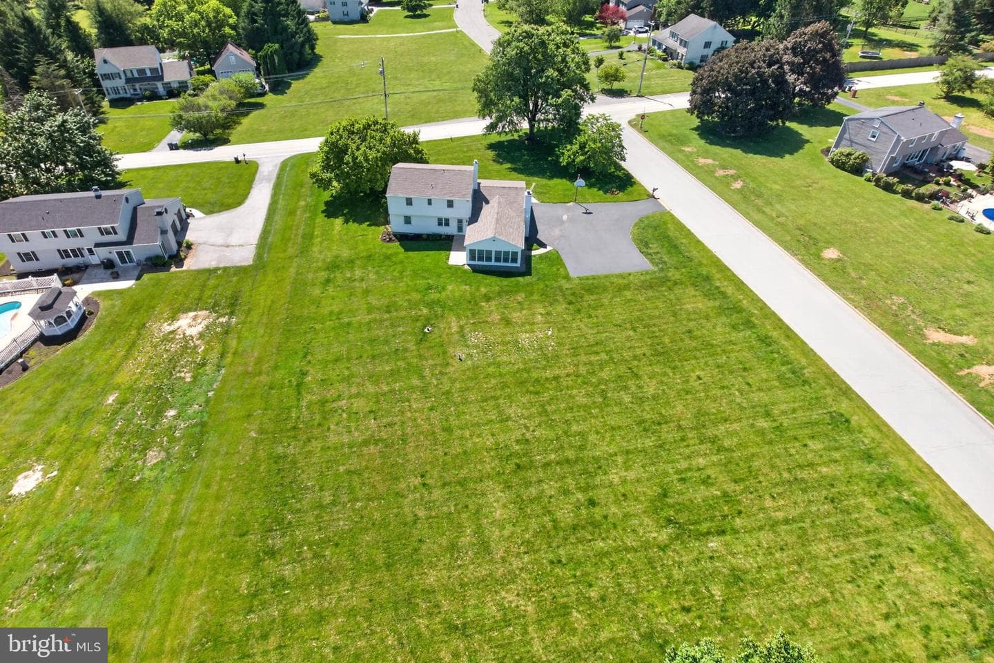 2 Revere Lane photo 38