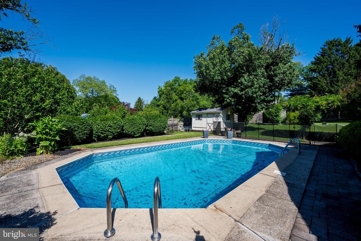912 Springwood Drive photo 4