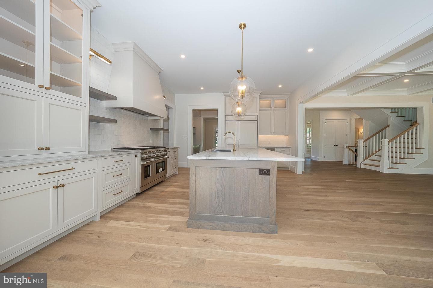2074 Fox Creek Road photo 17
