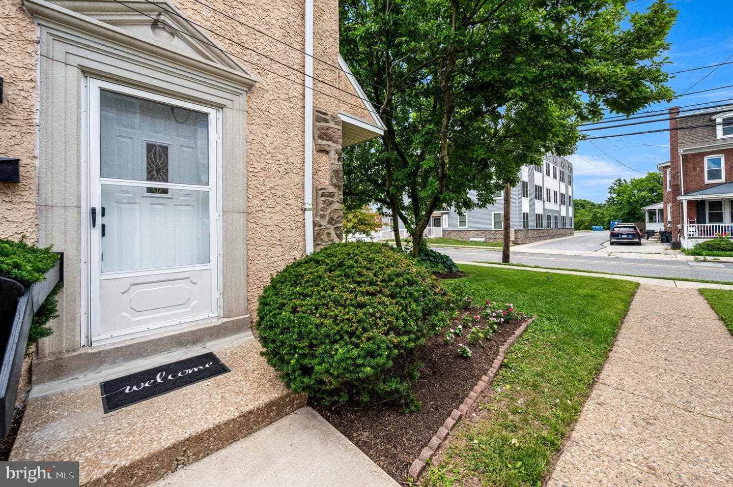 1024 W Bridge Street photo 3