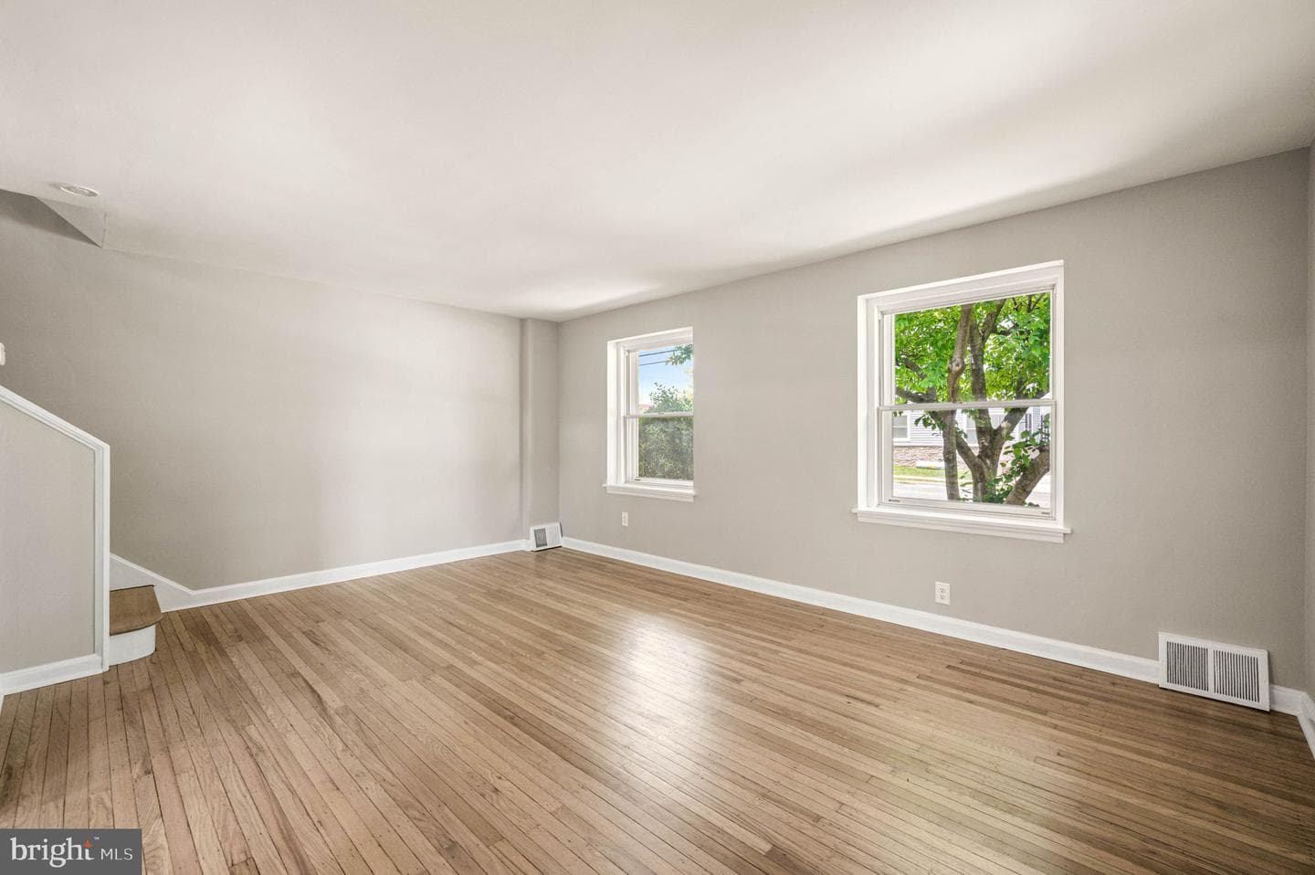 1024 W Bridge Street photo 6