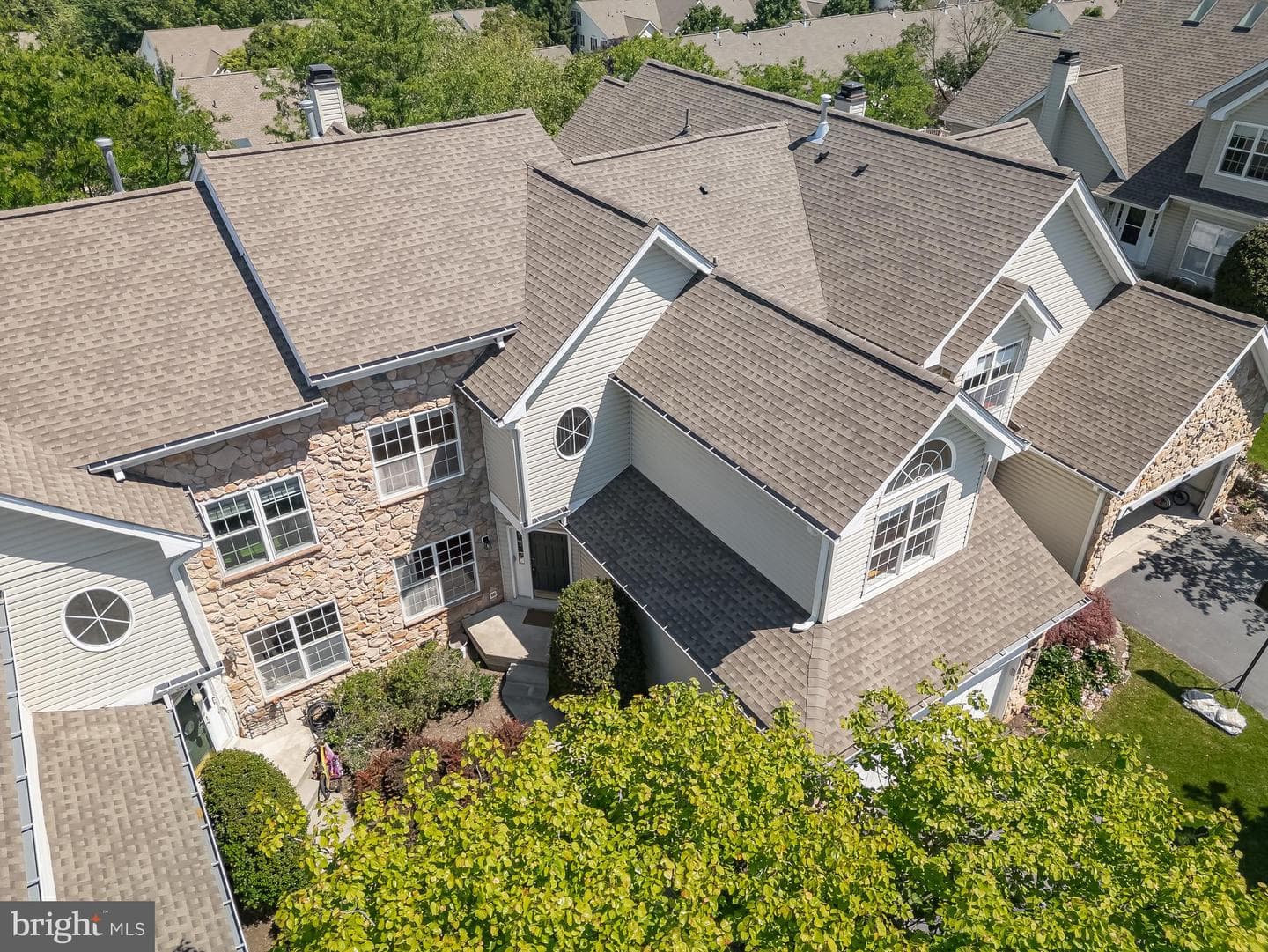 227 Silverbell Court photo 7