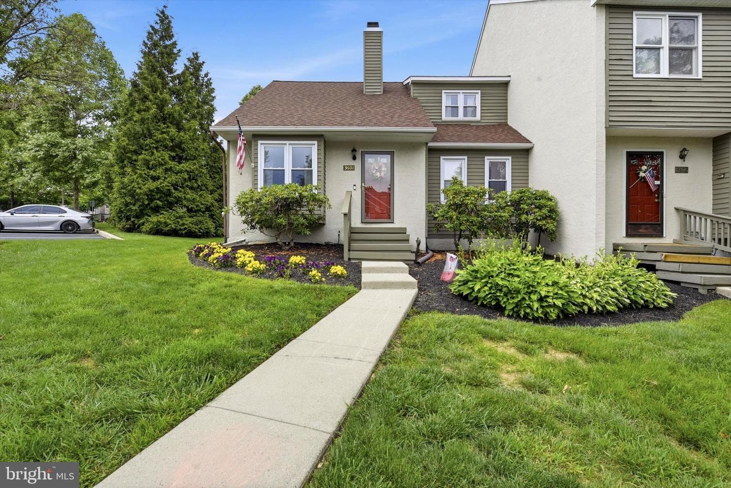 3601 Davis Court #3601 photo 2